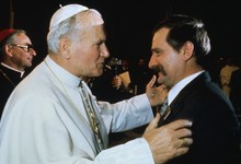 Juan Pablo II y Lech Walesa | Corbis