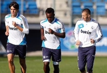 Kak, Essien y Benzema, en el entrenamiento en Valdebebas. | realmadrid.com