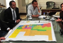 La presidenta argentina, con su equipo de crisis | EFE