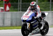 Jorge Lorenzo rueda con su Yamaha en el circuito de Jerez. | Cordon Press