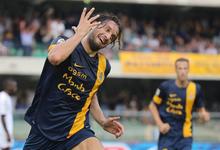Luca Toni celebra uno de sus goles. | EFE