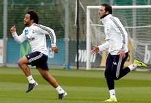 Marcelo y Gonzalo Higua�n, en el entrenamiento de Valdebebas. | Foto: realmadrid.com
