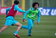 Marcelo, con Kak en un entrenamiento de la seleccin brasilea. | EFE