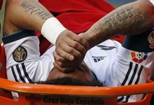 Marcelo fue uno de los tres futbolistas que se tuvo que retirar lesionado. | EFE