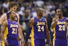 Los Lakers recuperan la sonrisa tras ganar en Dallas. | EFE