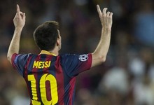 Messi celebra su tercer gol ante el Ajax. | EFE