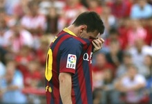 Messi abandon el terreno de juego lesionado. | EFE