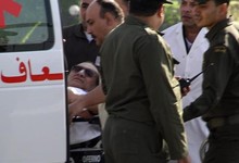 Mubarak llega al hospital donde quedar bajo arresto domiciliario | EFE