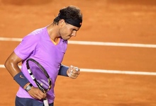 Rafa Nadal celebra un punto contra Leonardo Mayer. | EFE