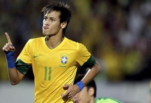 Neymar celebra un tanto con la seleccin brasilea.