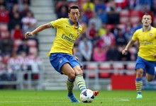 zil debuta con la camiseta del Arsenal. | EFE