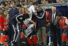 zil, lesionado en el partido ante el Mlaga. | EFE