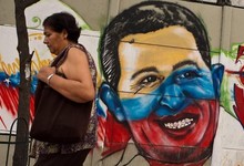 Mural de Chvez en las calles de Caracas | EFE