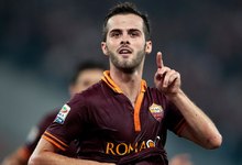 Pjanic celebra uno de sus dos goles al Npoles. | Cordon Press