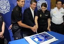 La Polica celebra el ms de medio milln de seguidores en Twitter. | Policia