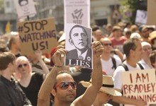 Miles de personas protestaron en Berln contra el programa de espionaje de la NSA | Cordon Press