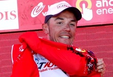 Joaquim <i>Purito</i> Rodrguez se enfunda el maillot rojo de lder de la Vuelta a Espaa. | EFE
