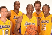 Quinteto titular de los Lakers para la temporada 2012/13.