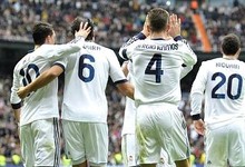 Los jugadores del Real Madrid celebran un gol. | Cordon Press