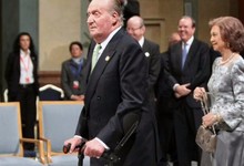 El rey, con muletas | Archivo