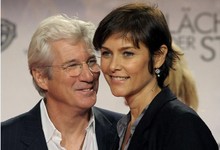 Richard Gere y Carey Lowell | Archivo