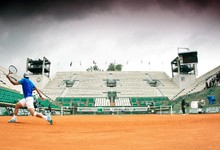 Rafa Nadal entrena en Roland Garros. | Cordon Press