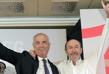 Rubalcaba junto a Pachi V�zquez | EFE