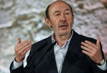 Alfredo P�rez Rubalcaba, este s�bado, en Oviedo. | EFE