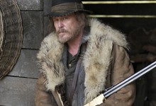 Tom Berenger en Hatfields & McCoys