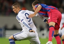 Fernando Torres no pudo completar el partido ante el Steaua  por lesin. | Cordon Press