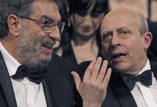 Jos Ignacio Wert, con Gonzlez Macho, durante la gala de los Goya | EFE