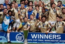 El Zenit celebra su triunfo en la UEFA del 2008. | Archivo