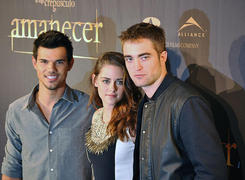Taylor Lautner, Kristen Stewart y Robert Pattinson. | Foto: David Alonso