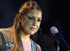 Nia Pastori | Cordon Press