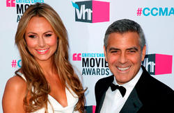 George Clooney y Stacy Keibler | Cordon Press