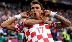 Mandzukic celebra el tanto del empate croata. | EFE
