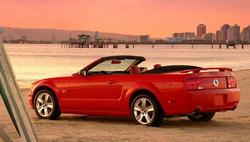 Ford Mustang Cabrio. | Ford