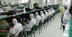 Trabajadores de Foxconnn en Shenzen (China) | Wikipedia