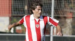 Julen Guerrero, durante un partido de veteranos con el Athletic de Bilbao. | Cordon Press / Archivo