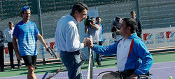Gonzlez y Carlos Moy, presentando un torneo de tenis en silla de ruedas |CAM