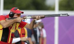 Jes�s Serrano, durante las semifinales de foso ol�mpico. | EFE