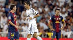 Leo Messi y Cristiano Ronaldo, durante un clásico de la pasada temporada en el Bernabéu. | Cordon Press