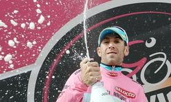 Vincenzo Nibali, más líder del Giro de Italia. | EFE/Archivo