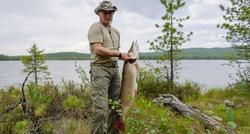 Vladimir Putin, en el lago Tokpak-Khol, el sur de Siberia, la pasada semana. | EFE/Alexey Nikolosky RIA NOVOSTI / KREMLIN POOL