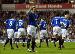 Jugadores del Glasgow Rangers celebran un gol. | Archivo