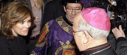 Soraya saluda al arzobispo de Valladolid | EFE