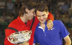 Nadal se re con Federer tras ganar un trofeo. | Archivo
