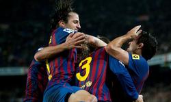 Los jugadores del Barça celebran el gol de Piqué. | EFE