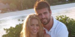 Piqué y Shakira, en una foto que hicieron pública en twitter.