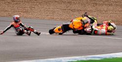 Rossi y Stoner, por los suelos en Jerez. | Archivo